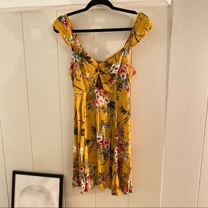 Floral Dress With Cutout